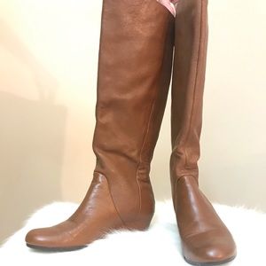 Brown boots
